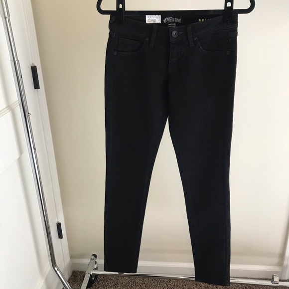 Genuine Volcom Brand Jeans - Picture 4 of 6